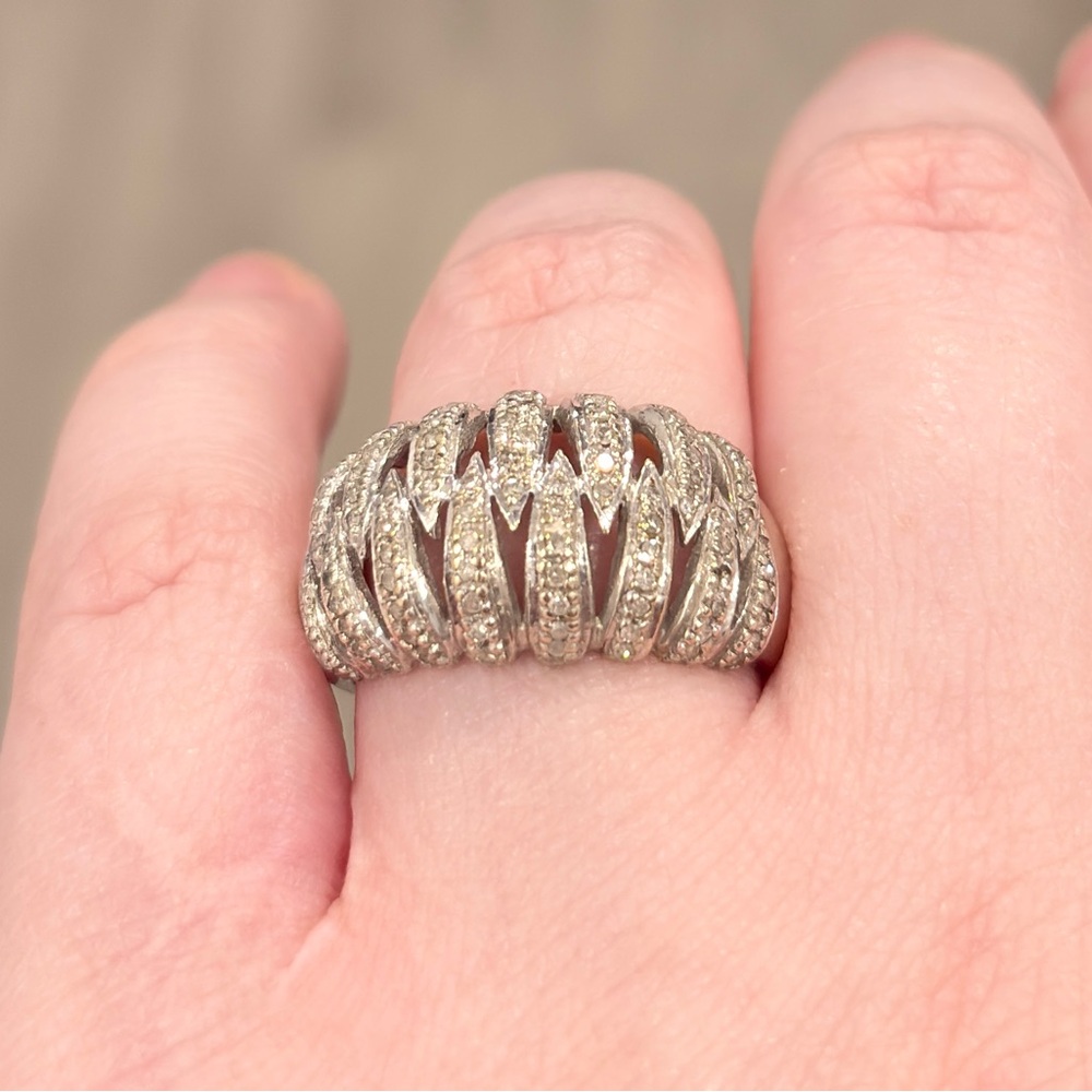 Vintage 10K Diamond filigree Dome Ring: White Gold Striped Cluster Size 8.25 - Picture 3 of 11
